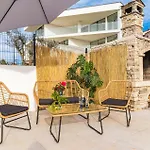 Stunning Apartment In Pula With Swimming Pool Apartamento Pula