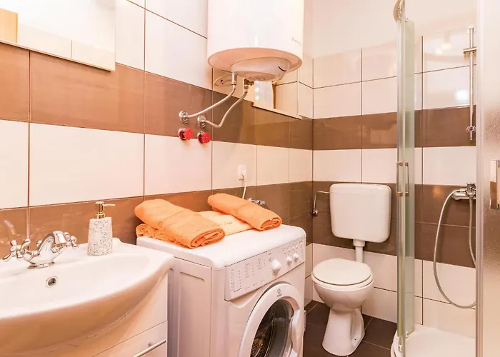 Stunning In With Wifi Apartment